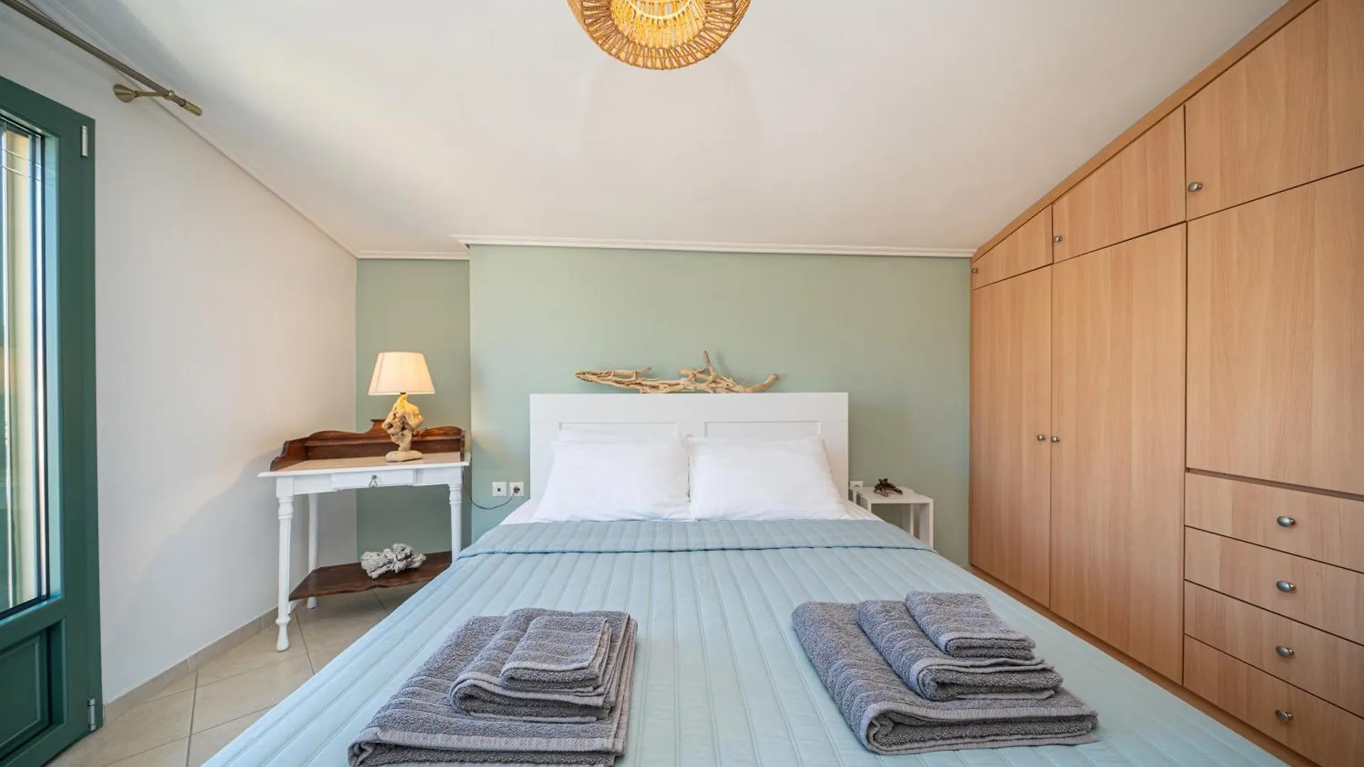 The Square Suites 2Nd Floor Apartment Argostoli