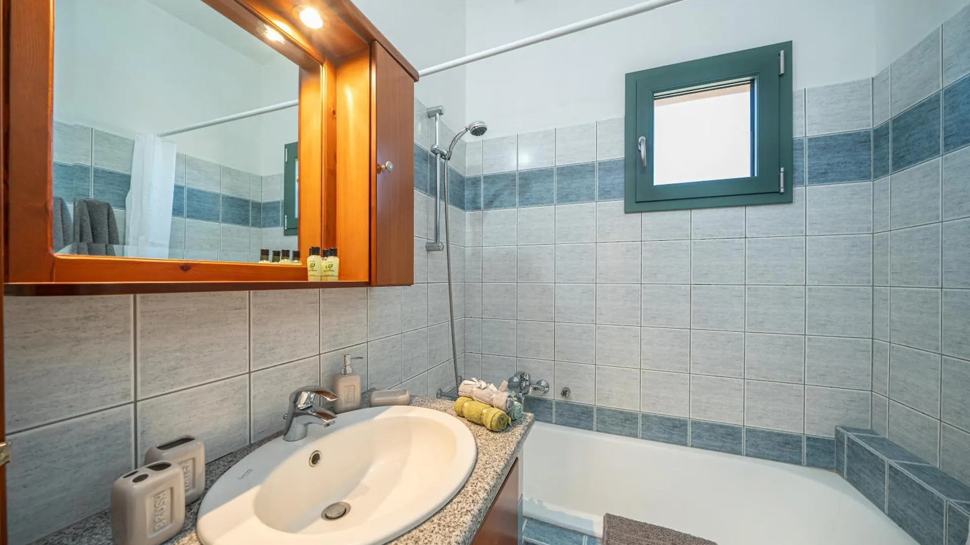 The Square Suites 2Nd Floor Apartment Argostoli