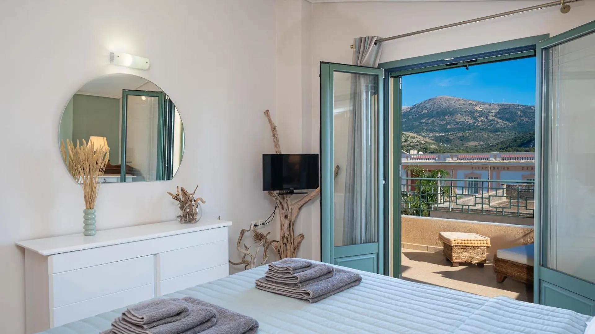 The Square Suites 2Nd Floor Apartment Argostoli
